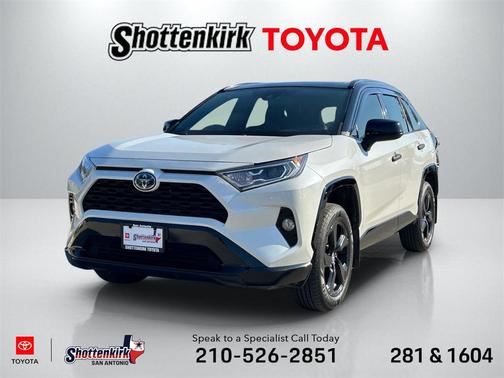 2021 Toyota RAV4 Hybrid SE