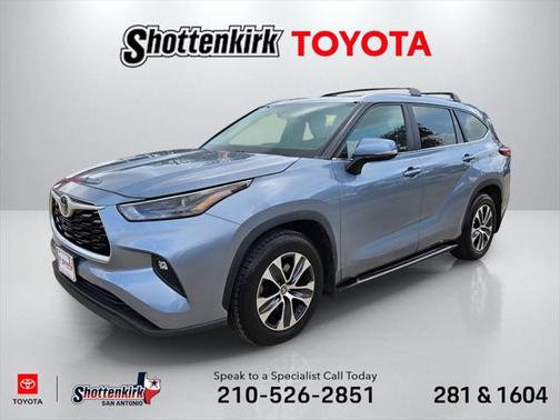 2023 Toyota Highlander XLE