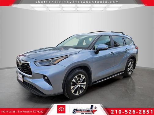 2023 Toyota Highlander XLE