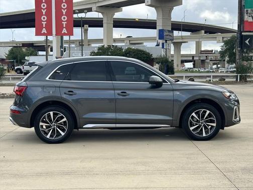 2023 Audi Q5 45 S line Premium Plus