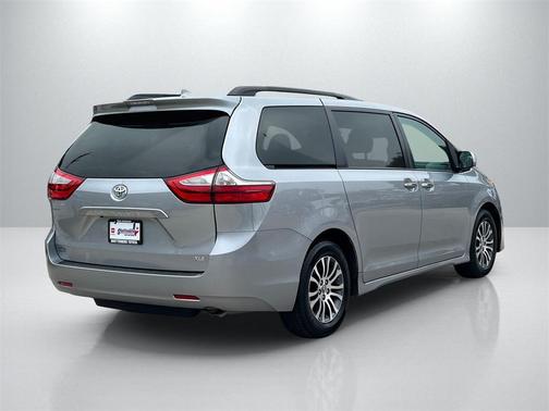 2018 Toyota Sienna Limited