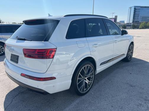 2019 Audi Q7 55 Prestige