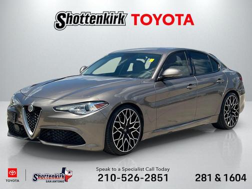 Imola Titanium Metallic 2019 Alfa Romeo Giulia Ti Sport