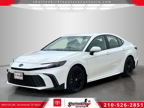 2025 Toyota Camry SE