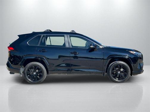 2024 Toyota RAV4 Hybrid SE