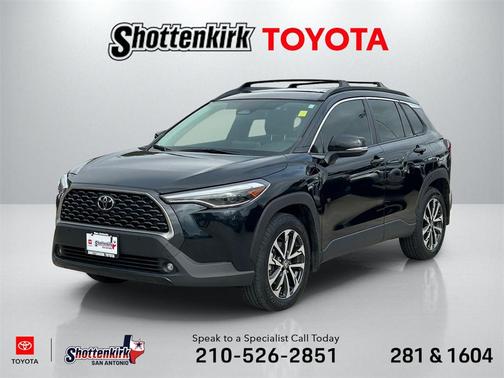 2025 Toyota Corolla Cross XLE