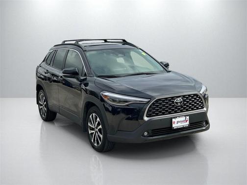 2025 Toyota Corolla Cross XLE