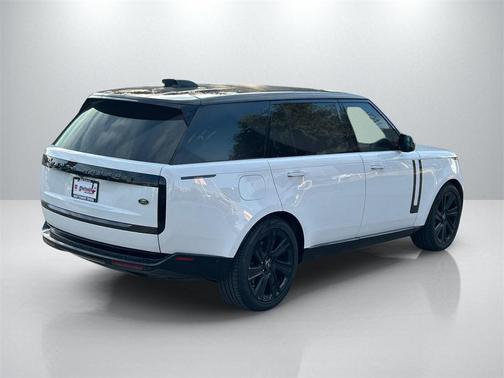 2023 Land Rover Range Rover P530 SE