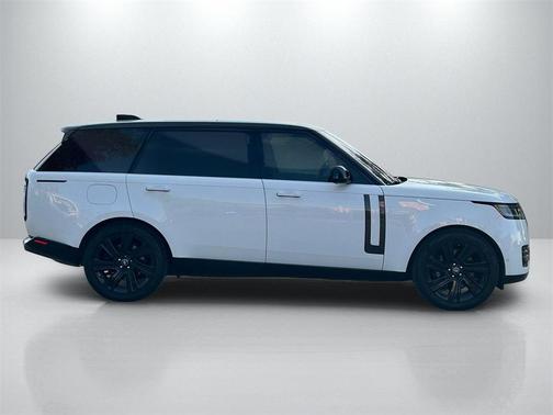 2023 Land Rover Range Rover P530 SE
