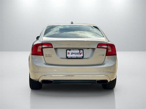 2018 Volvo S60 Inscription T5 Platinum