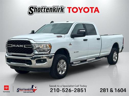 2024 RAM 2500 Big Horn Crew Cab 4x4 8' Box