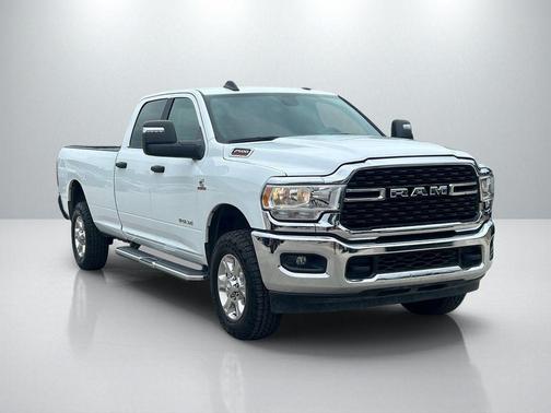 2024 RAM 2500 Big Horn Crew Cab 4x4 8' Box