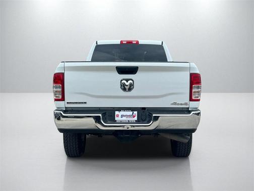 2024 RAM 2500 Big Horn Crew Cab 4x4 8' Box