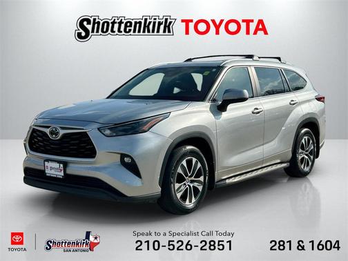 2023 Toyota Highlander XLE