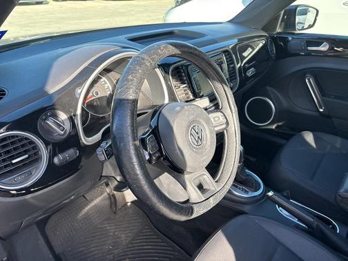 2015 Volkswagen Beetle 1.8T