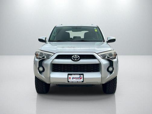 Classic Silver Metallic 2016 Toyota 4Runner SR5