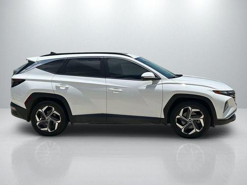 White Pearl 2024 Hyundai TUCSON SEL