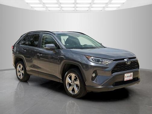 2021 Toyota RAV4 Hybrid XLE Premium