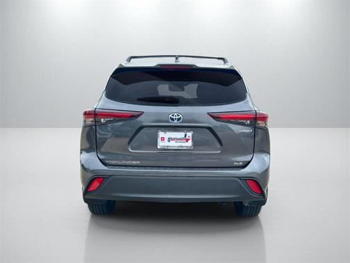 2024 Toyota Highlander Hybrid XLE