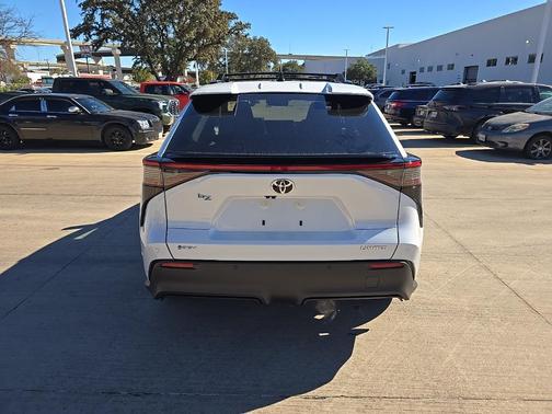 2026 Toyota bZ XLE Plus