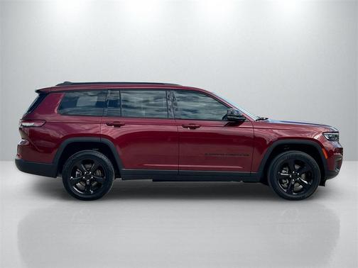 2022 Jeep Grand Cherokee L Altitude