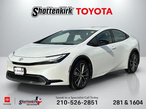 2025 Toyota Prius XLE