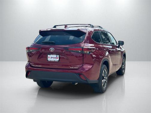 2026 Toyota Highlander XLE