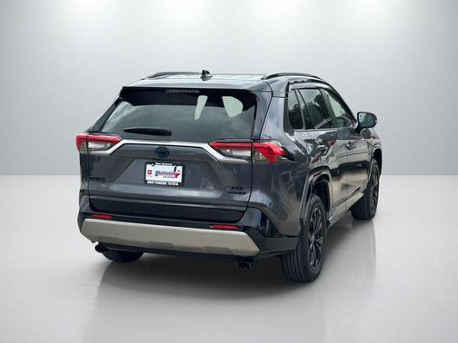 2023 Toyota RAV4 Hybrid SE