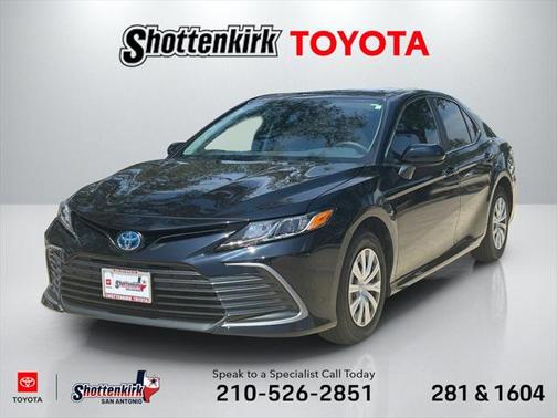 2024 Toyota Camry Hybrid LE