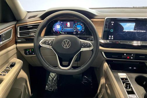 2025 Volkswagen Atlas 2.0T SE