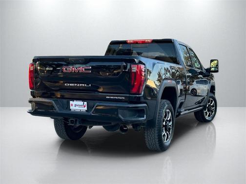 2024 GMC Sierra 2500 Denali