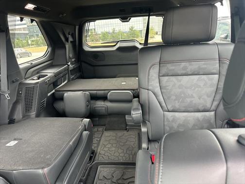2025 Toyota Sequoia Base