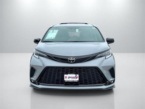 2026 Toyota Sienna XSE 7 Passenger