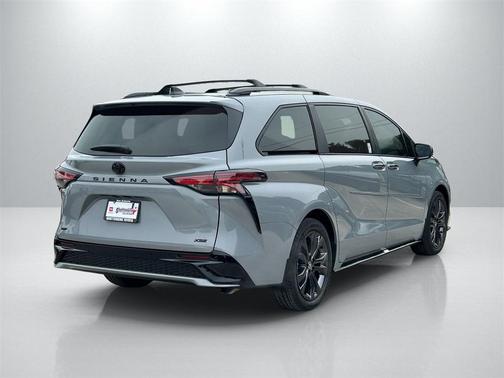 2026 Toyota Sienna XSE 7 Passenger