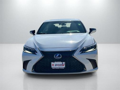 2022 Lexus ES 300h F SPORT