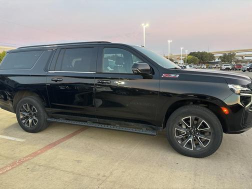 2021 Chevrolet Suburban 4WD Z71