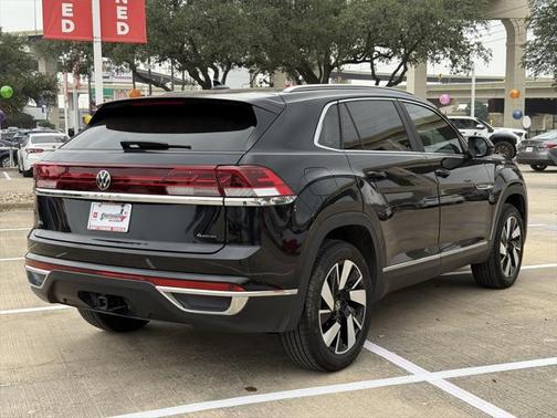 2024 Volkswagen Atlas Cross Sport 2.0T SEL