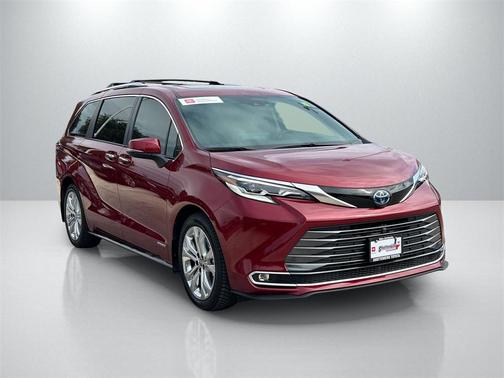 2021 Toyota Sienna Platinum 7 Passenger