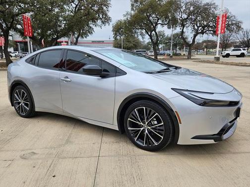 2024 Toyota Prius XLE