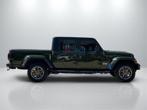2022 Jeep Gladiator Overland