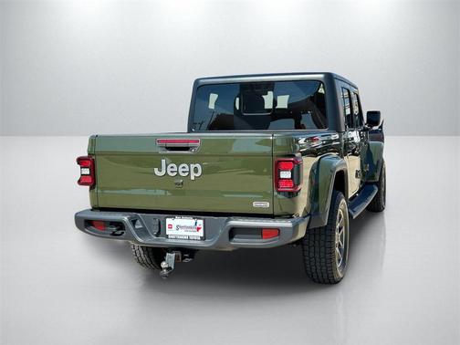 2022 Jeep Gladiator Overland