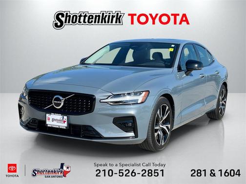 2024 Volvo S60 B5 Core Dark Theme