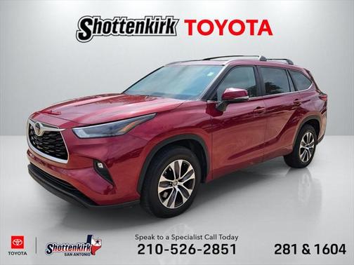 2023 Toyota Highlander XLE