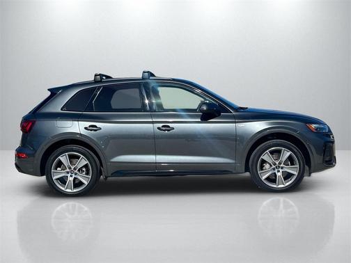 2025 Audi Q5 45 S line Premium