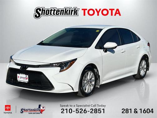 2025 Toyota Corolla LE