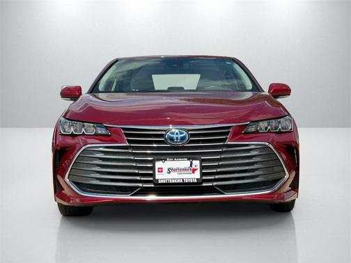 2021 Toyota Avalon Hybrid XLE Plus