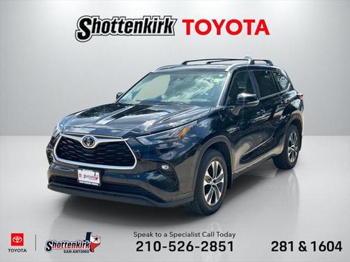2023 Toyota Highlander XLE
