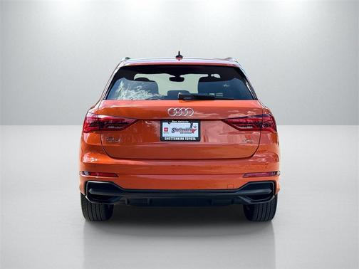 2022 Audi Q3 45 S line Premium