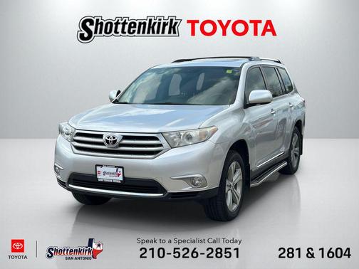 Classic Silver Metallic 2013 Toyota Highlander Limited