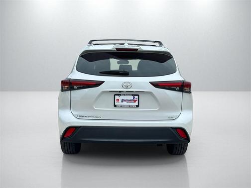 2025 Toyota Highlander XLE